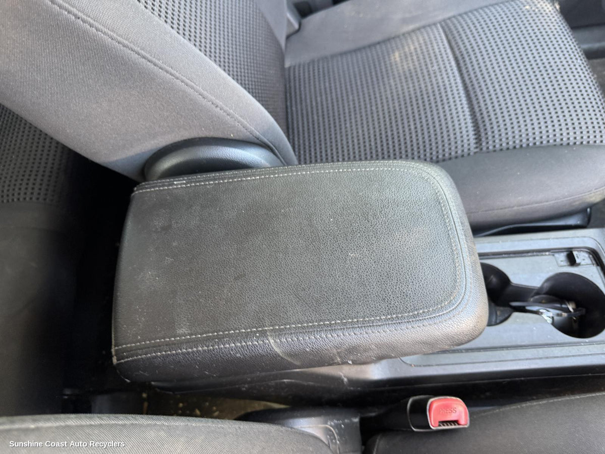 2011-2018 Holden Captiva Console