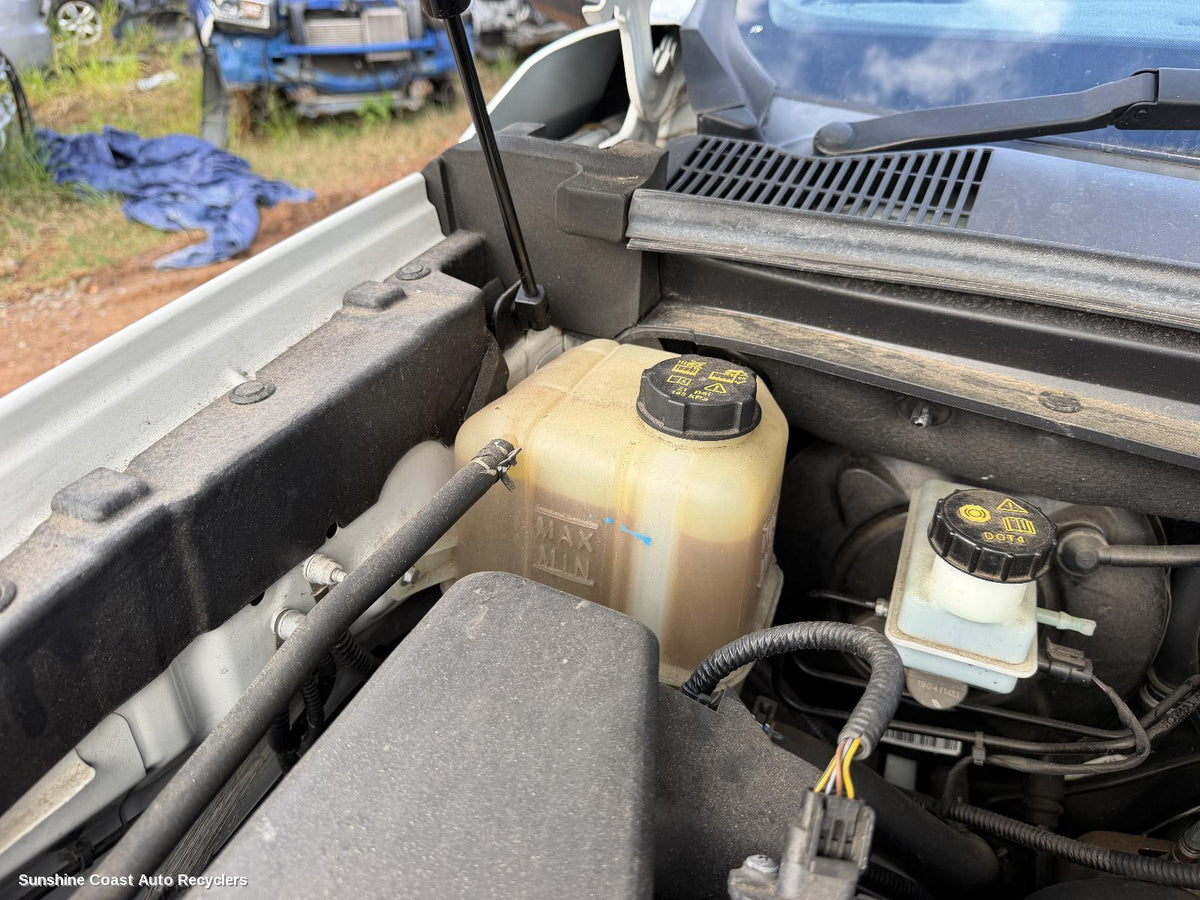 2017-2021 Ldv T60 Overflow Bottle