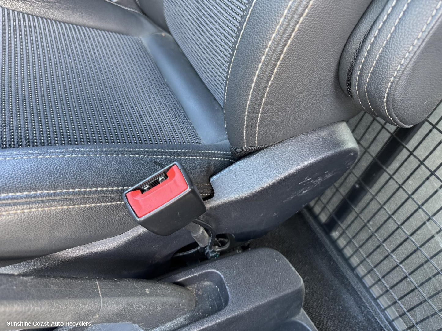 2020 Ldv G10 Seatbelt Stalk