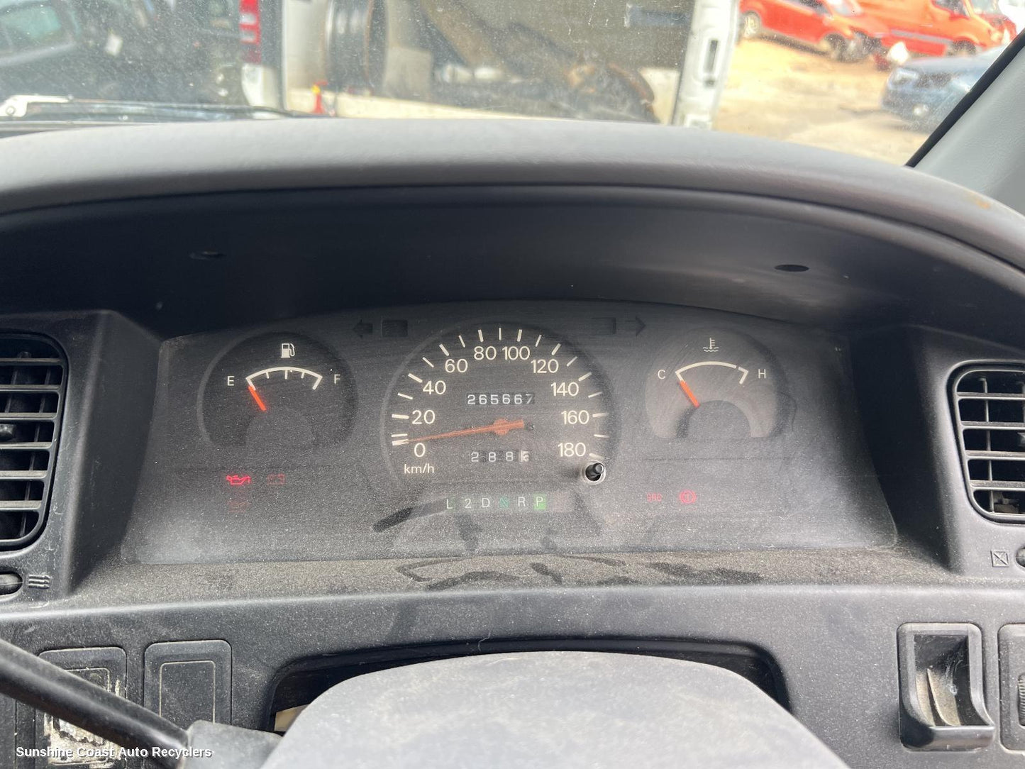 2004 Mitsubishi L300 Instrument Cluster