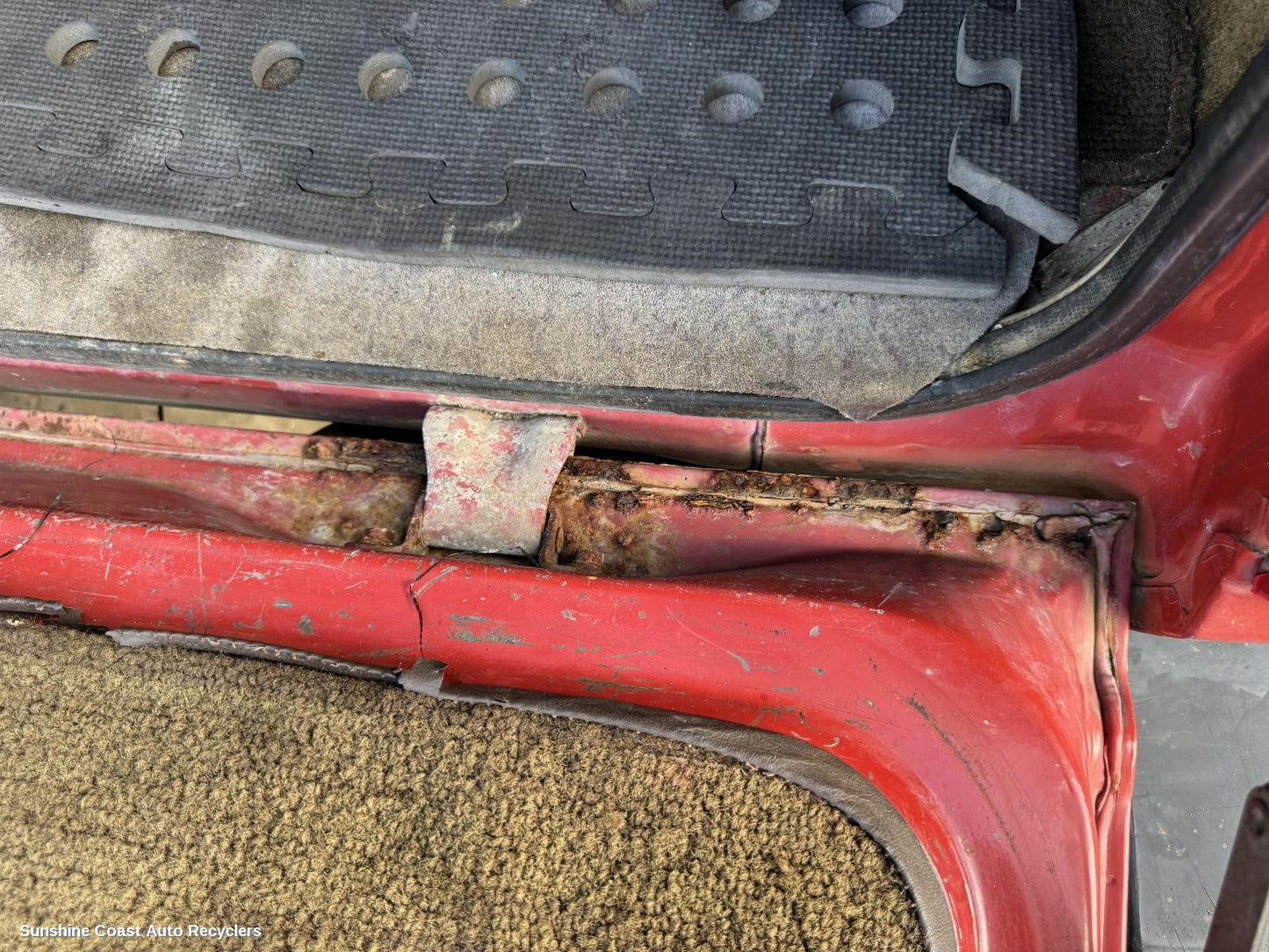 1984 Toyota Landcruiser Bootlid Tgate Hinge