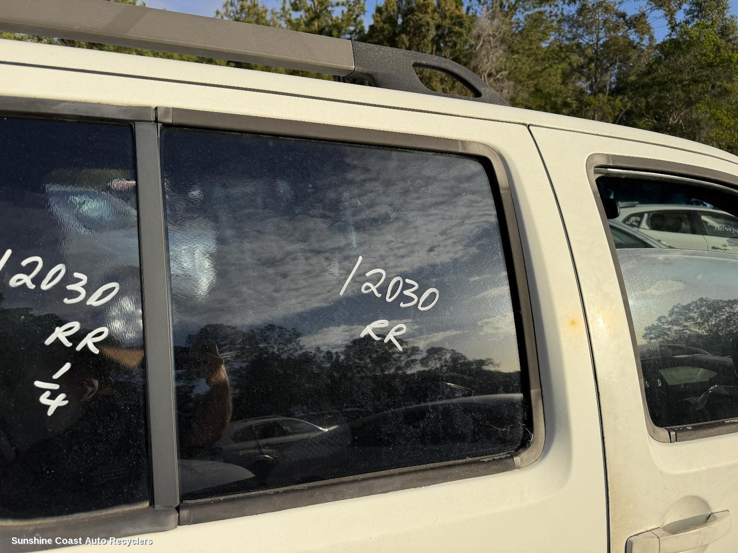 2005-2013 Nissan Pathfinder Right Rear Door Window