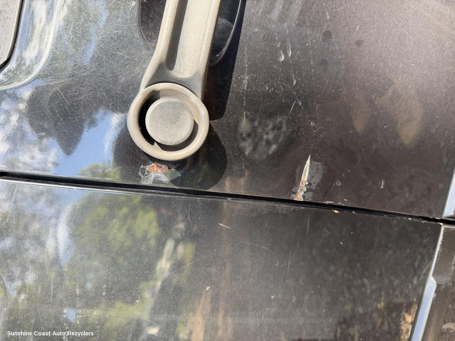 2007-2011 Dodge Nitro Right Front Door