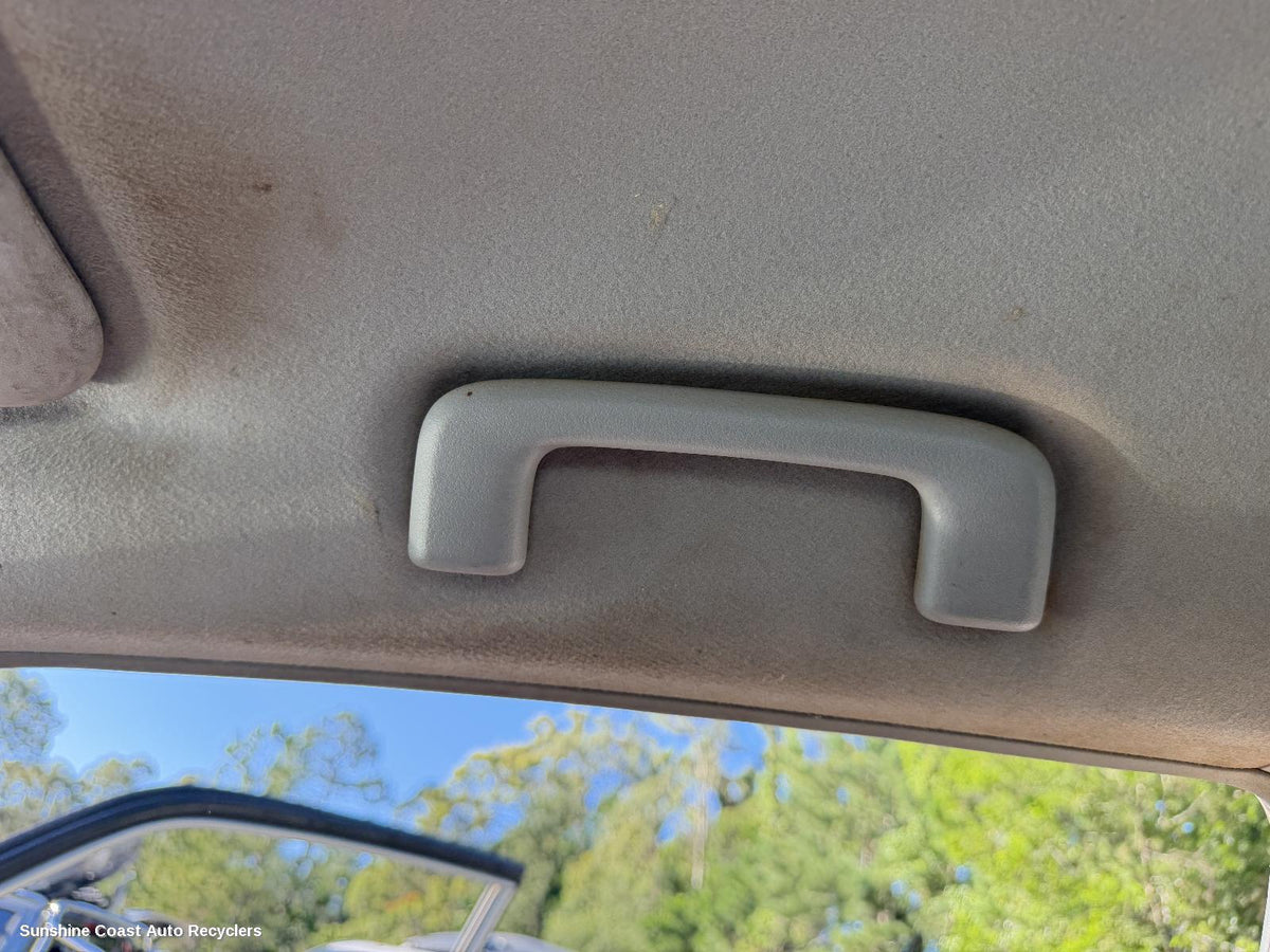 2006-2014 Mitsubishi Pajero Grab Handle