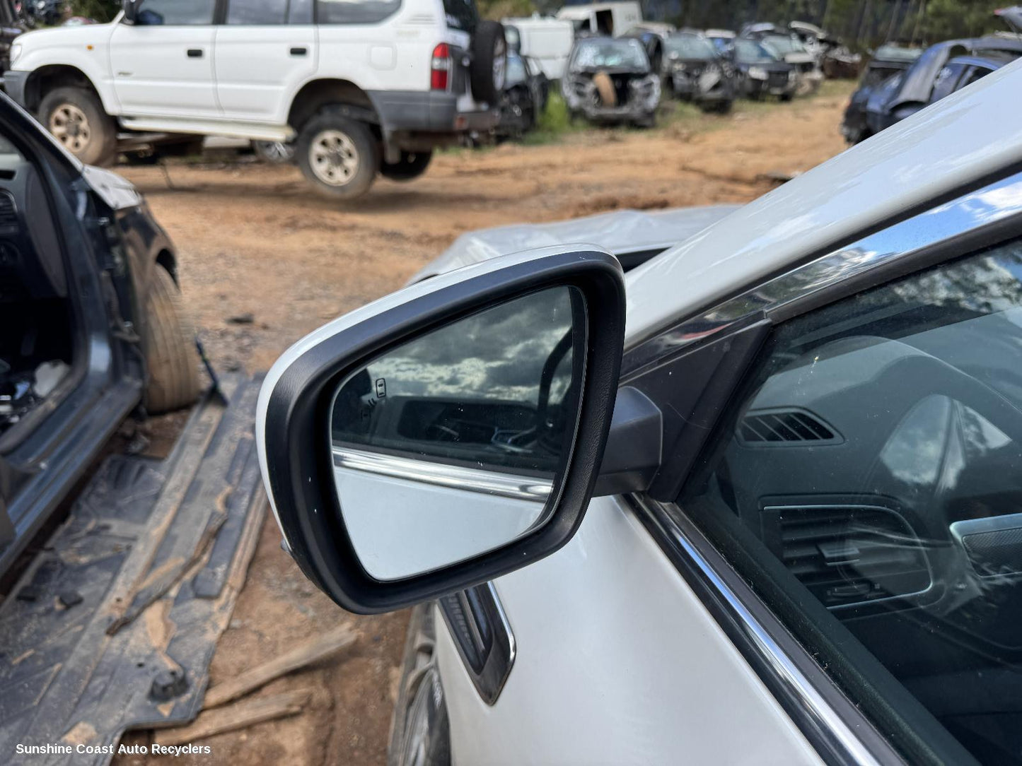 2019-2026 Renault Kaleos Left Door Mirror