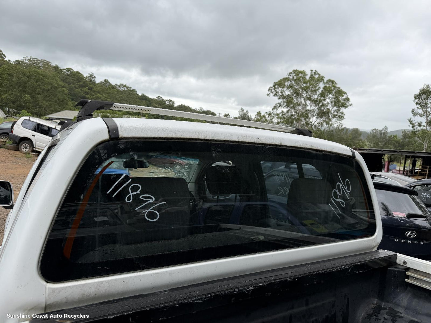 2011 Nissan Navara Rear Tailgate Glass