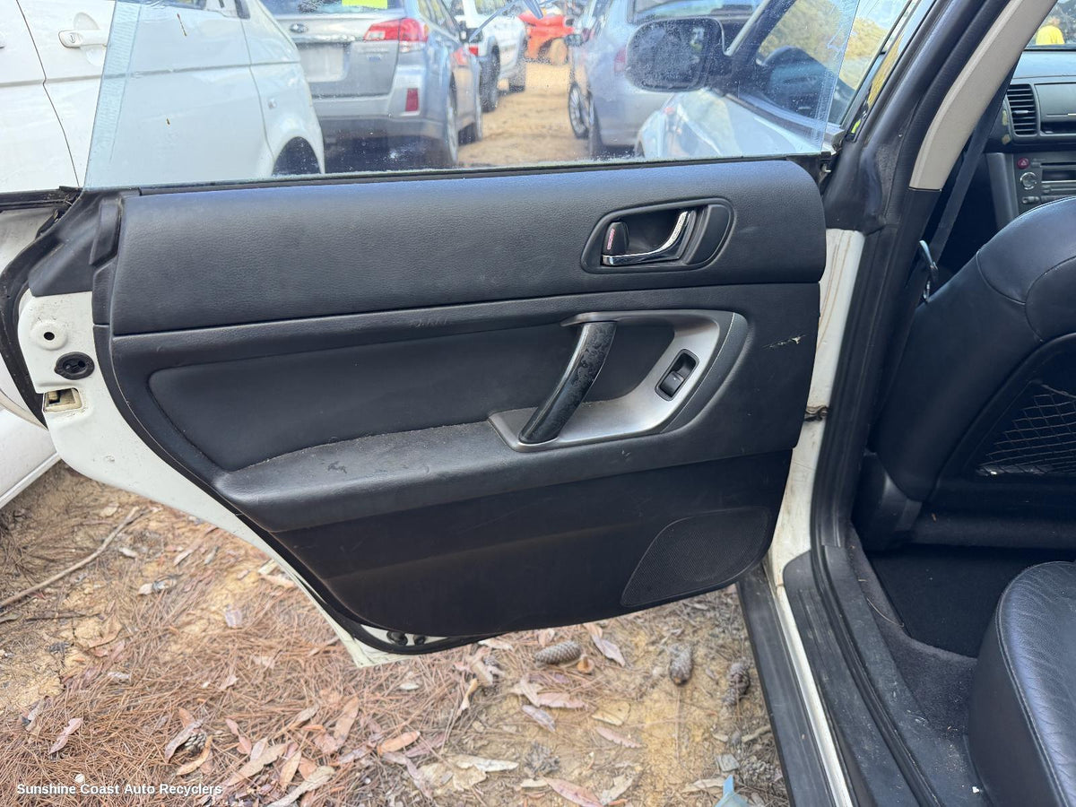2003-2009 Subaru Outback Door Handle