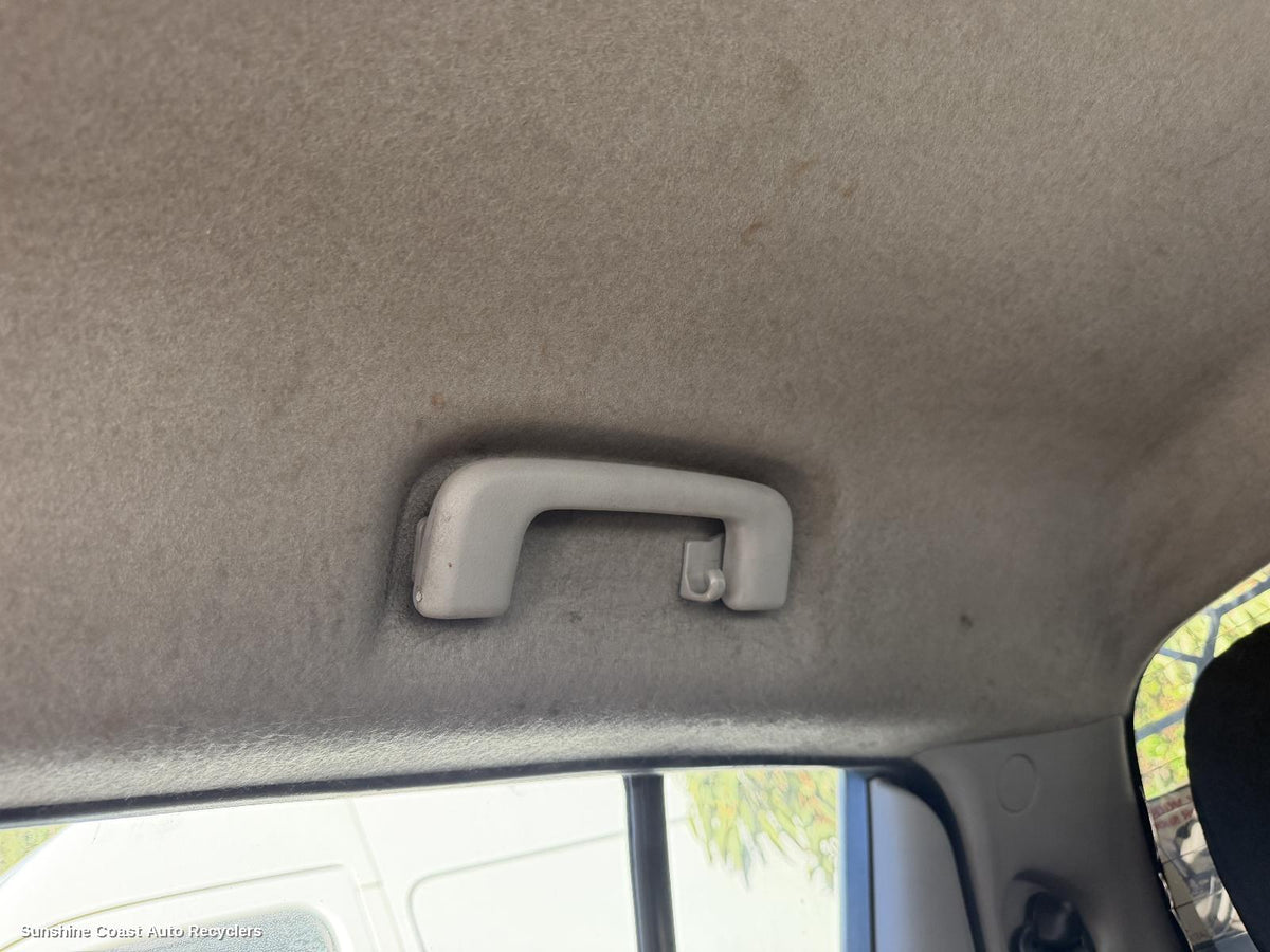 2009-2015 Mitsubishi Triton Grab Handle