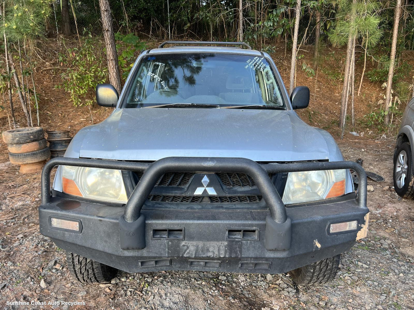 2004 Mitsubishi Pajero Headrest