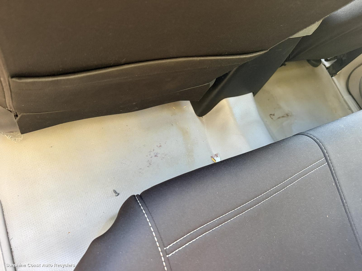2009-2015 Mitsubishi Triton Carpet