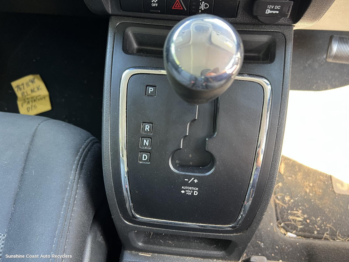 2011-2016 Jeep Patriot Gear Stick Shifter