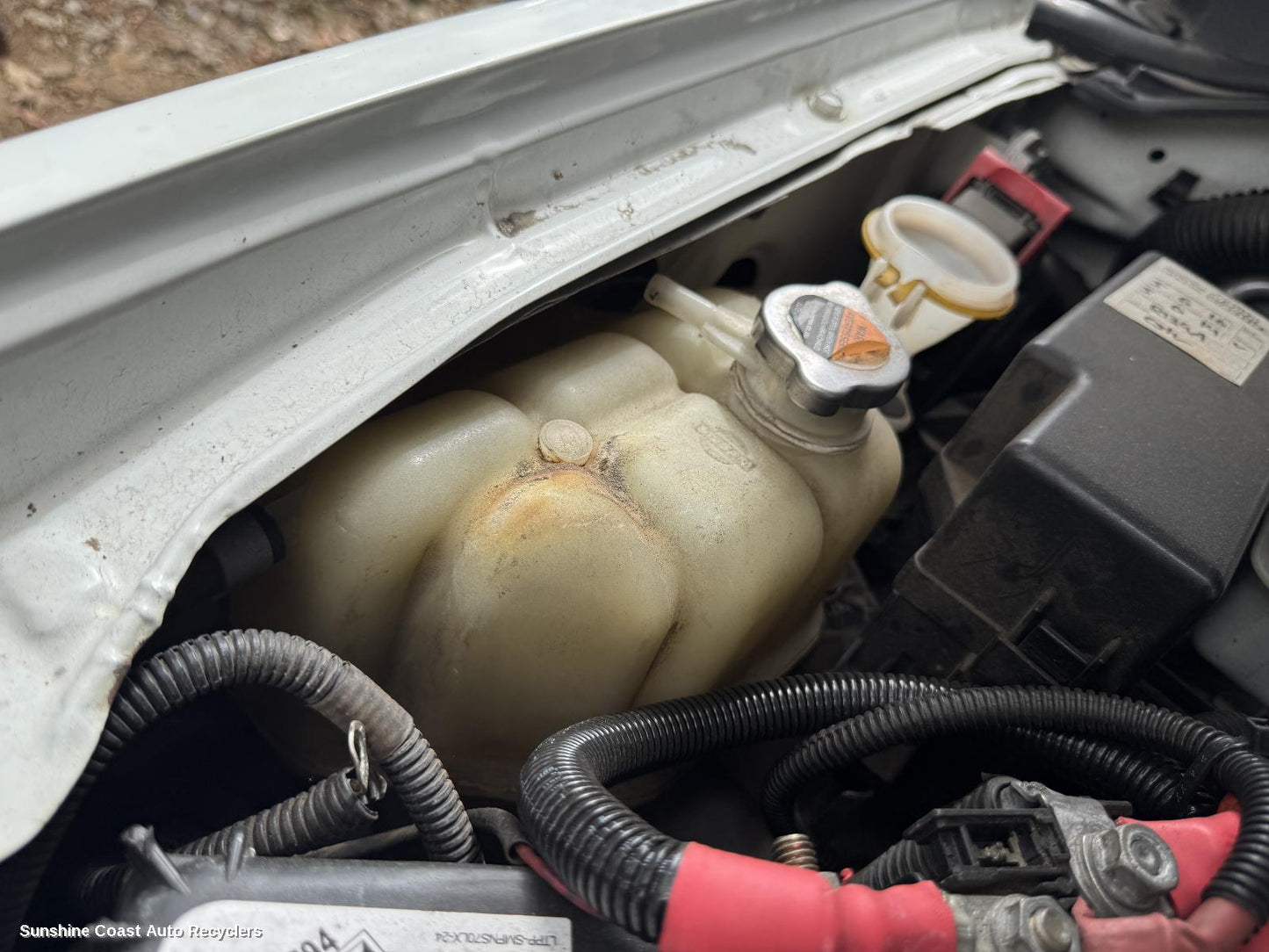 2010 Nissan Pathfinder Overflow Bottle