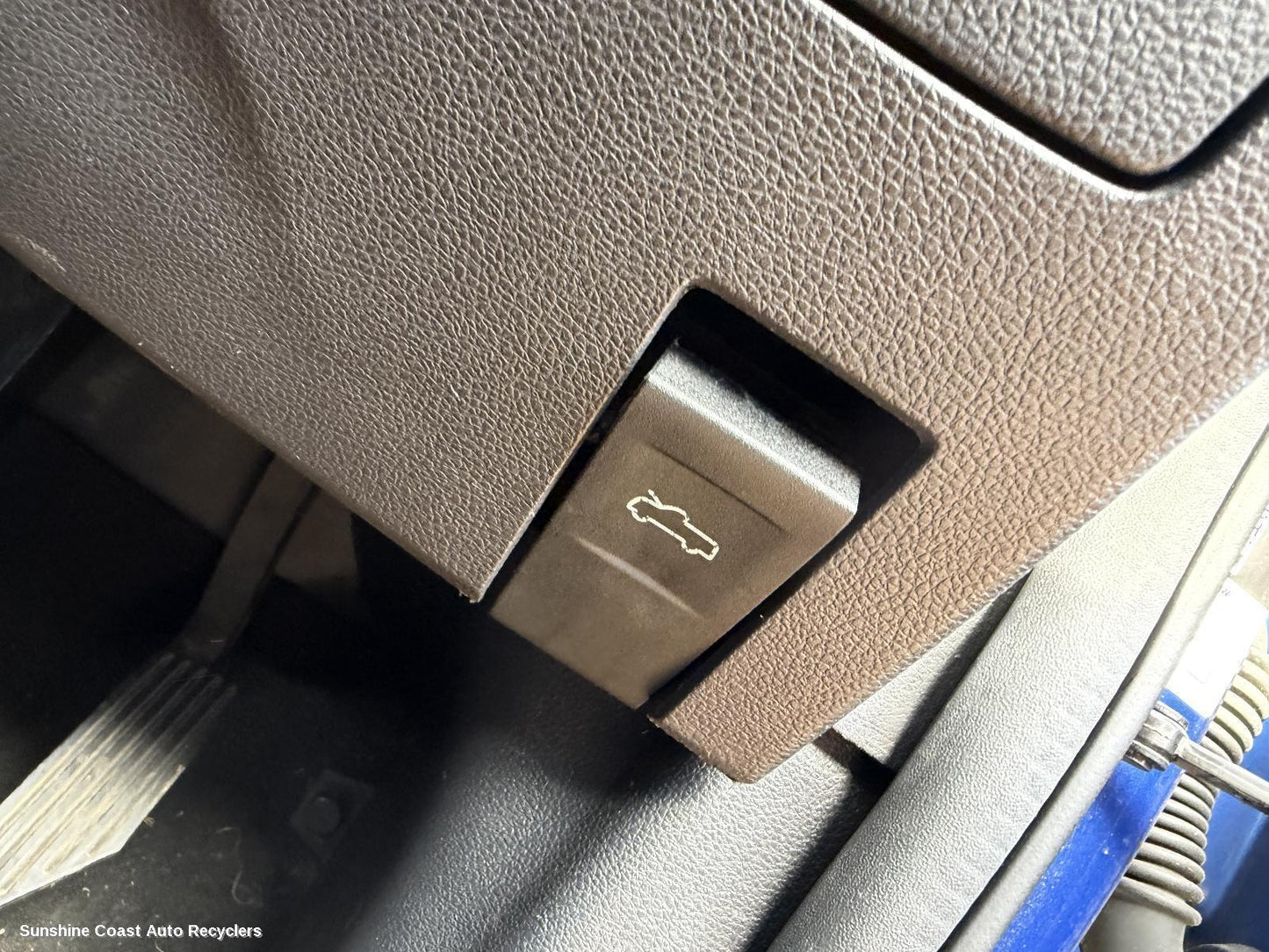 2017-2026 Ldv T60 Bonnet Release