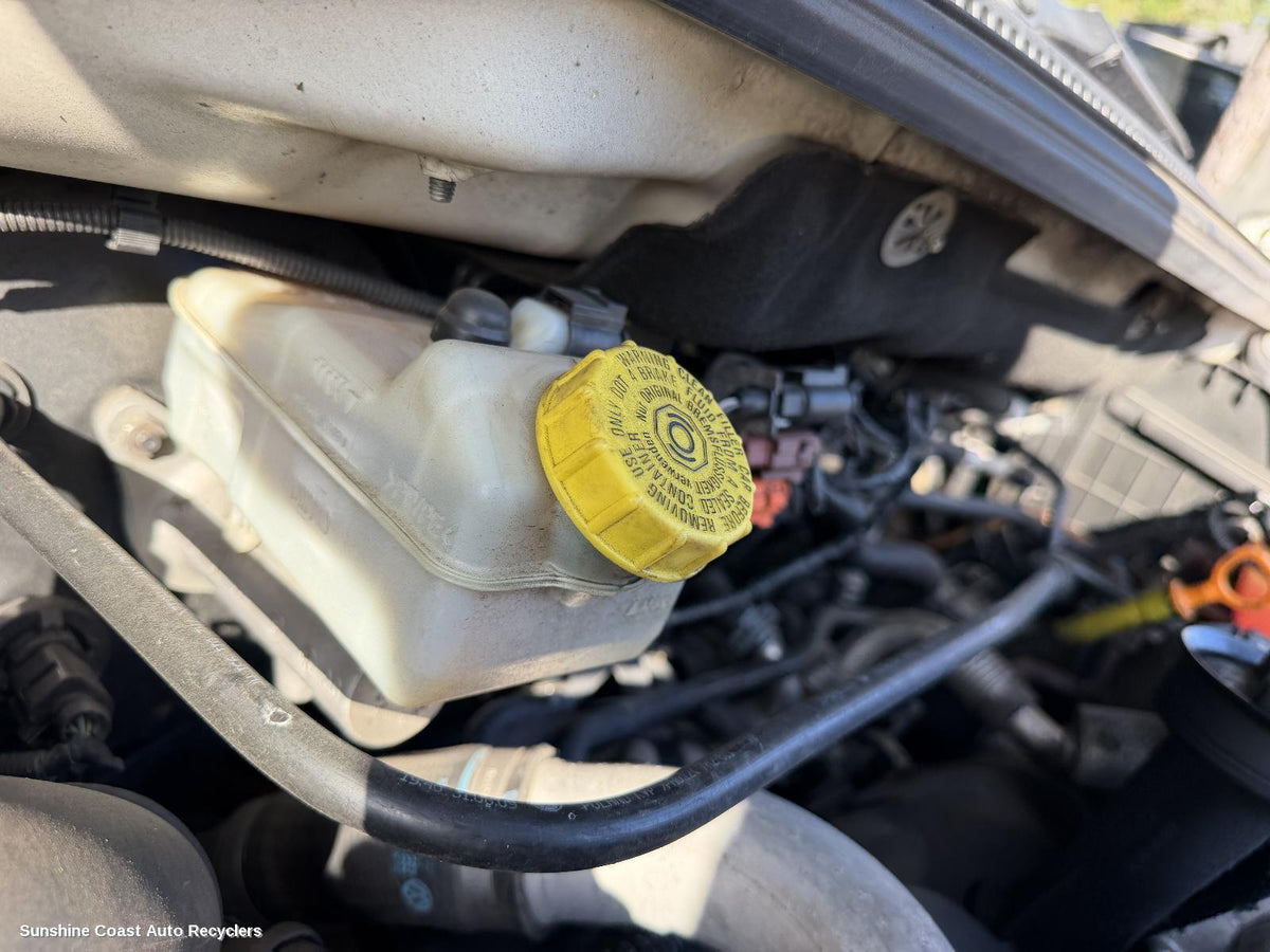 2004-2010 Volkswagen Transporter Master Cylinder