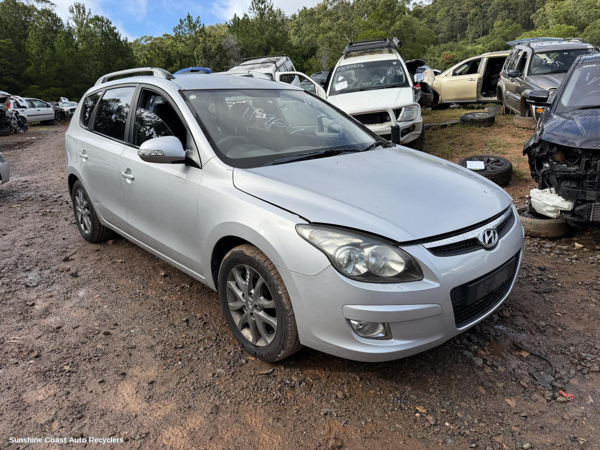 2007-2012 Hyundai I30 Fuel Door   Filler