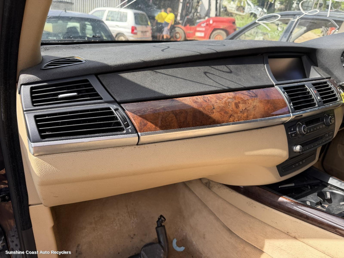 2006-2013 Bmw X5 Glove Box