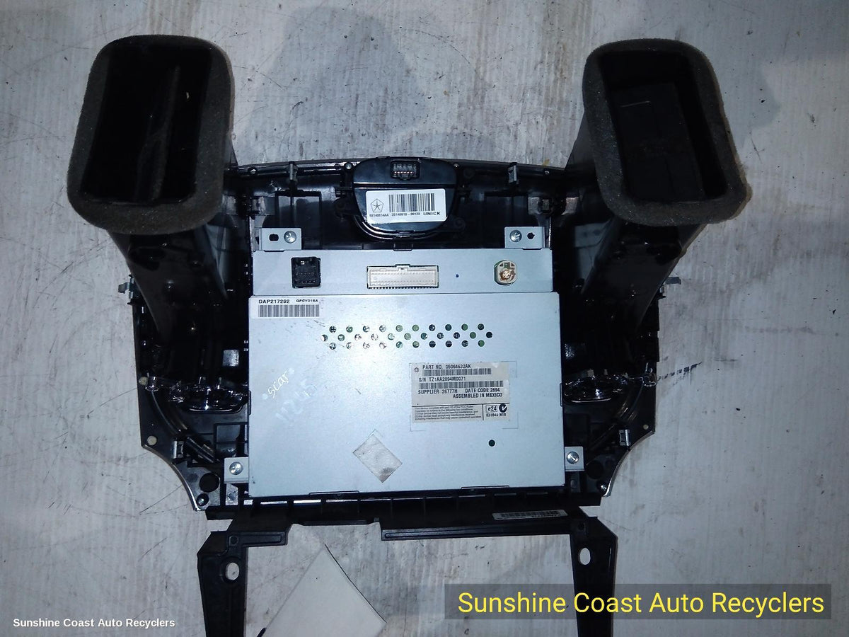 2011-2014 Chrysler 300c Radio Cd Dvd Sat Tv