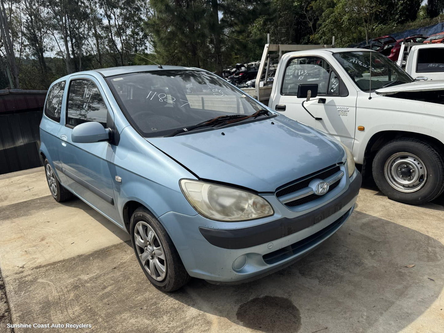2002-2011 Hyundai Getz Bonnet Hinge Strut