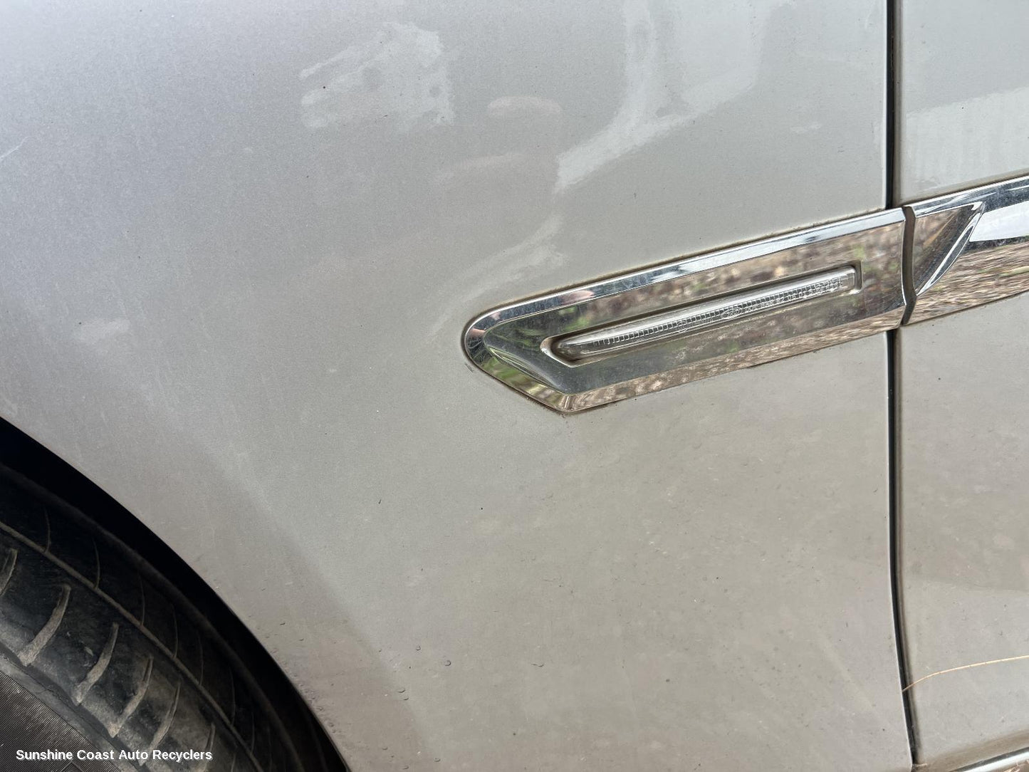 2009-2015 Bmw 7 Series Left Guard