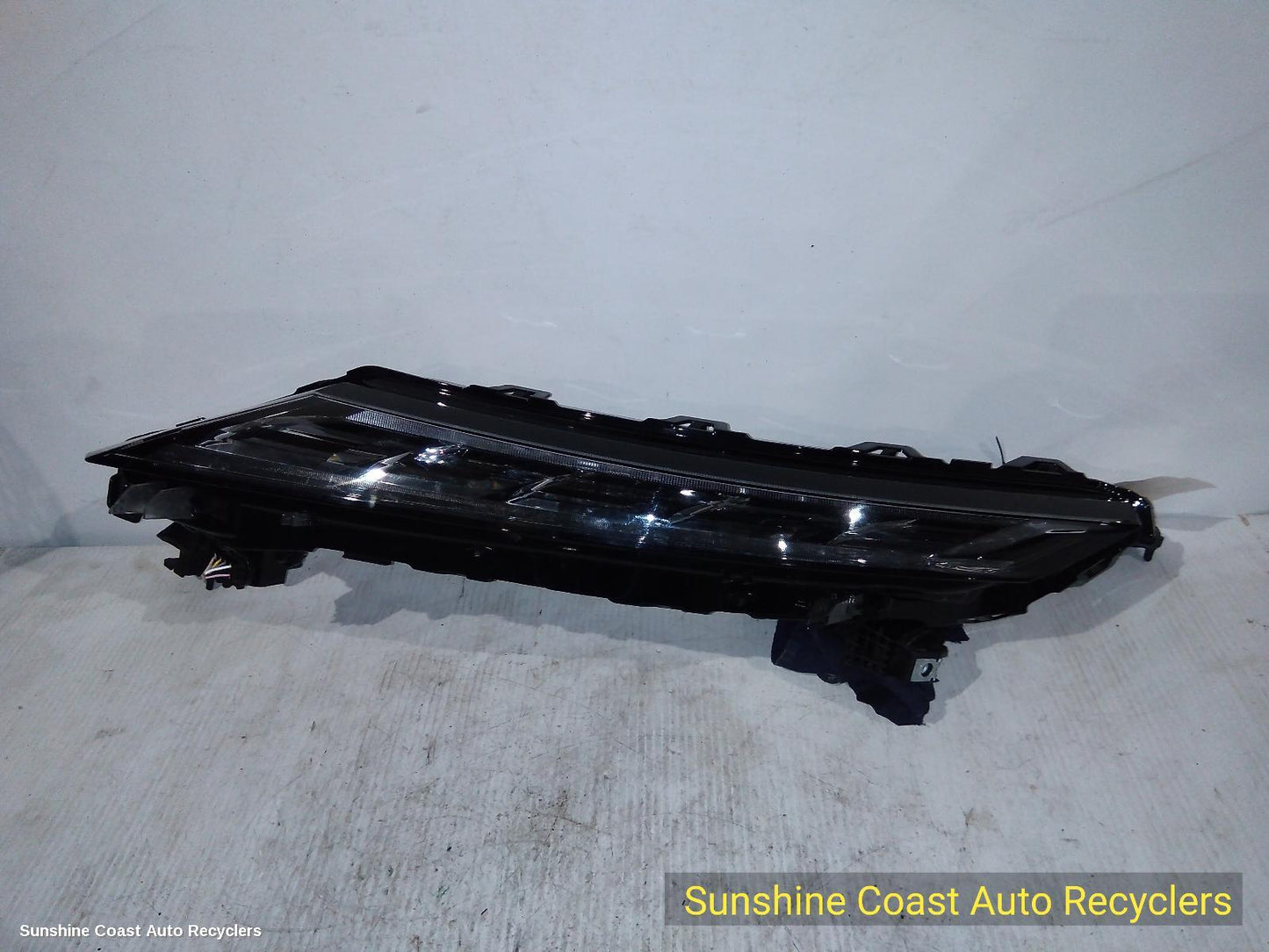 2021-2026 Mitsubishi Outlander Left Indicator Fog Side