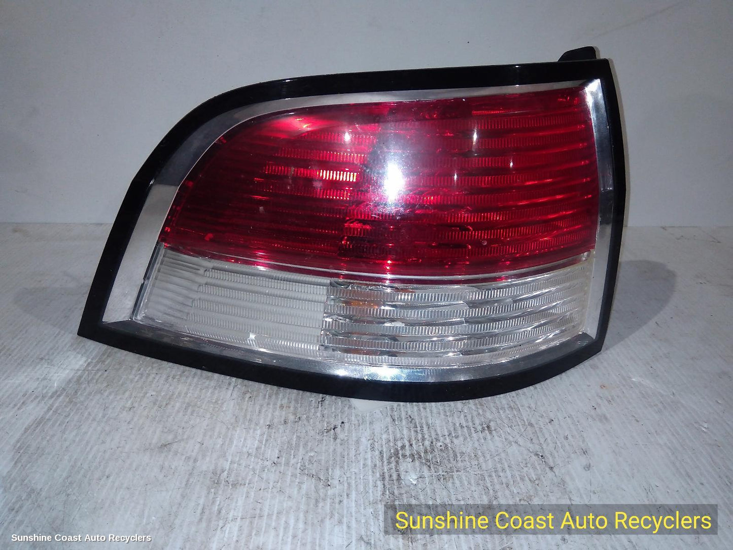 2010 Holden Commodore Left Taillight