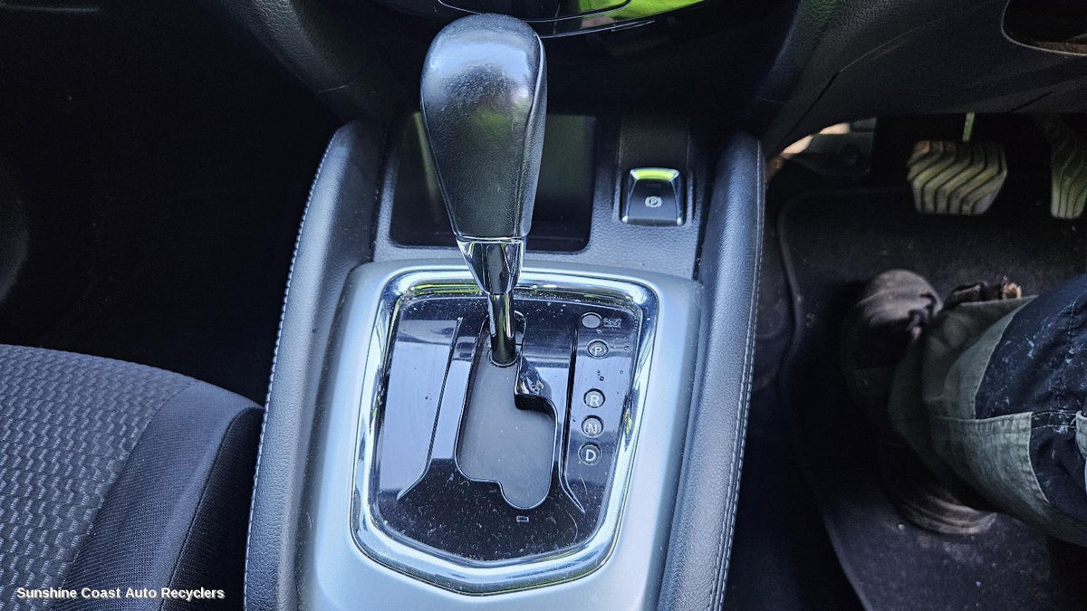 2013-2017 Nissan Qashqai Gear Stick Shifter