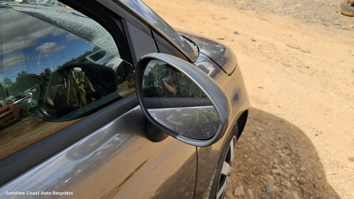 2008-2015 Fiat 500 Right Door Mirror
