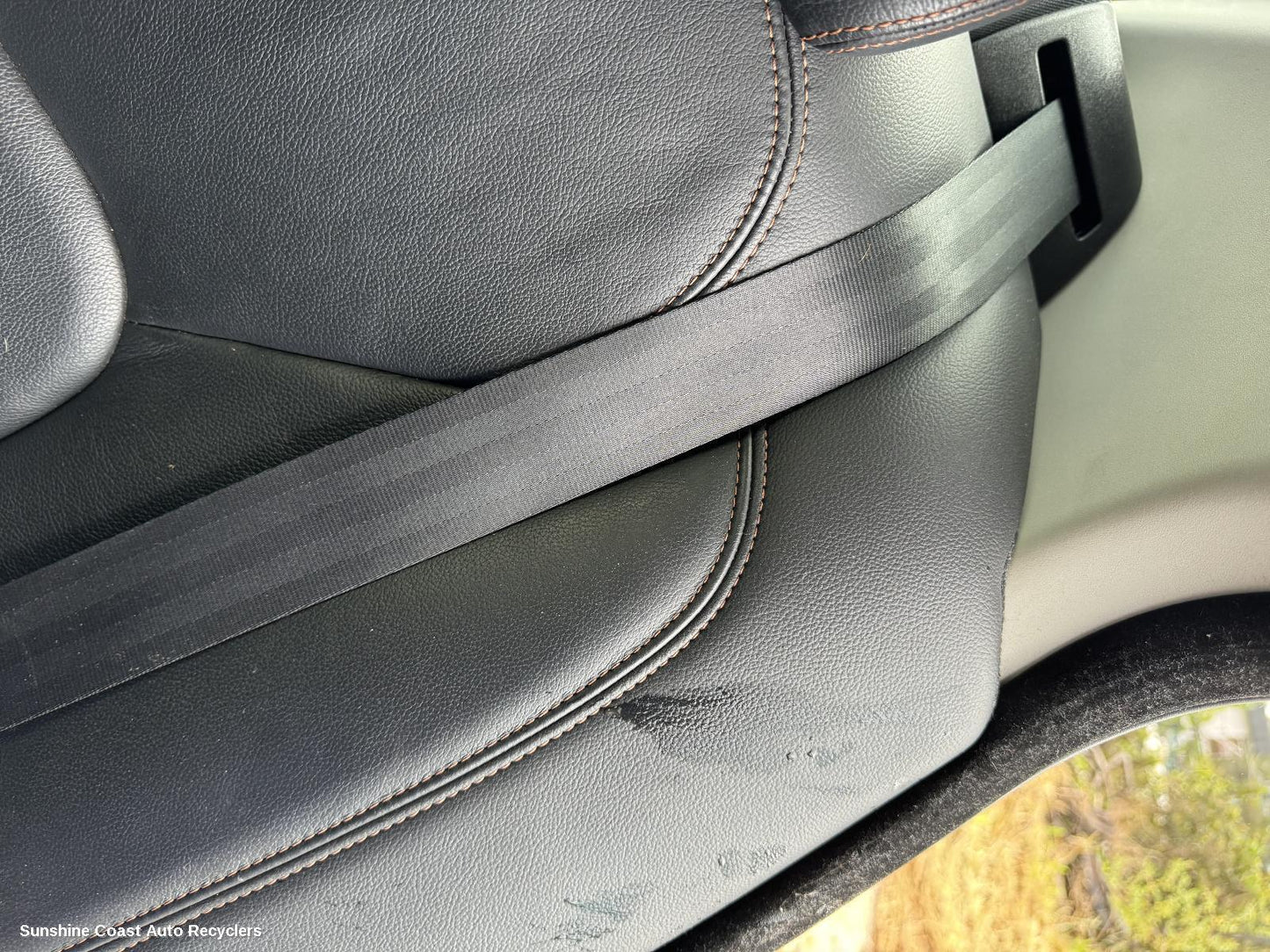 2015 Jaguar Xe Seatbelt Stalk