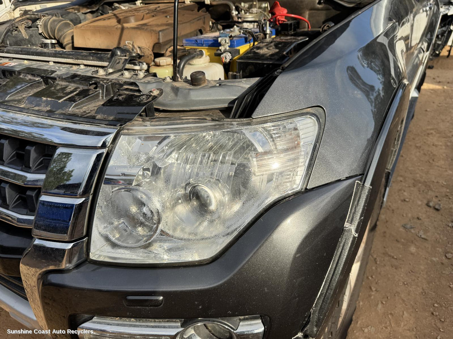2017 Mitsubishi Pajero Left Headlamp