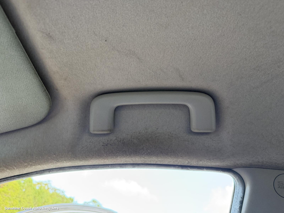 2009-2015 Mitsubishi Challenger Grab Handle