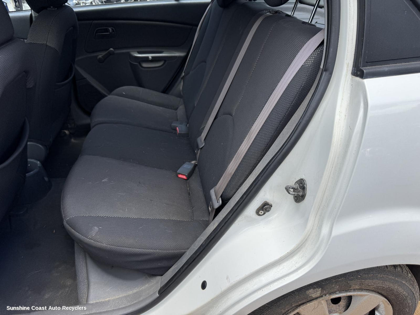 2007 Kia Rio 2nd Seat  Rear Seat