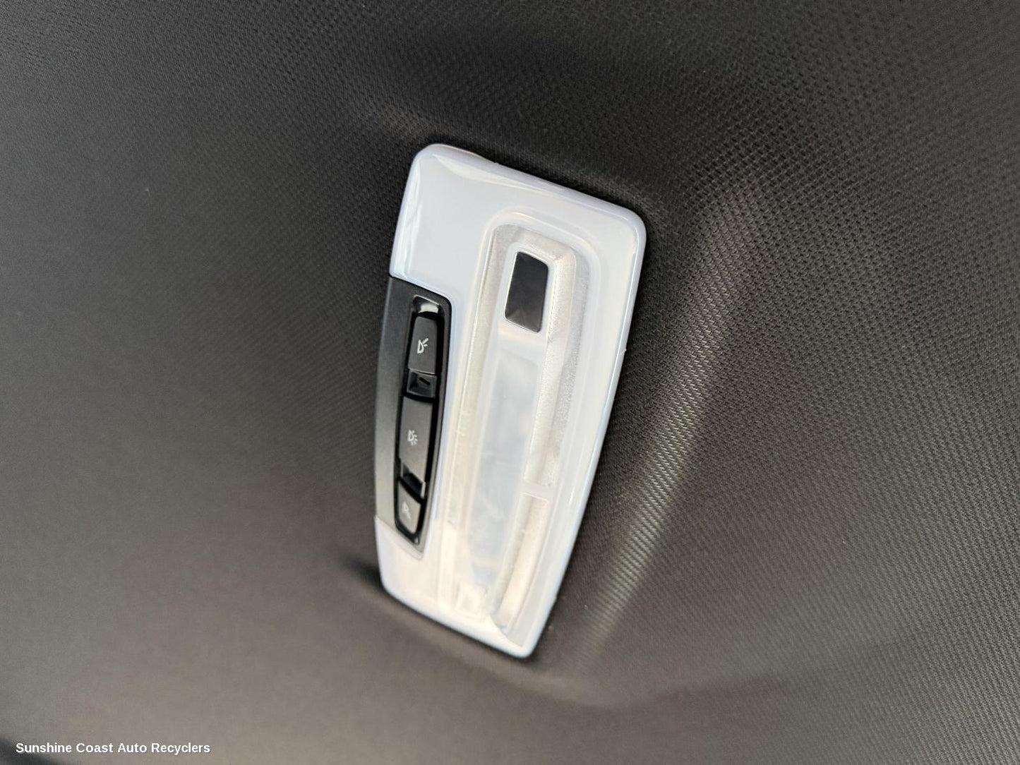 2012 Bmw 3 Series Courtesy Light