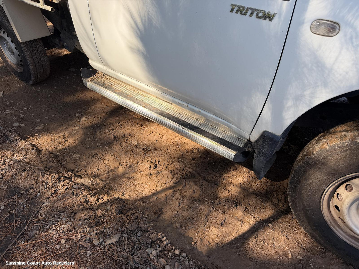 2006-2015 Mitsubishi Triton Side Step Skirt