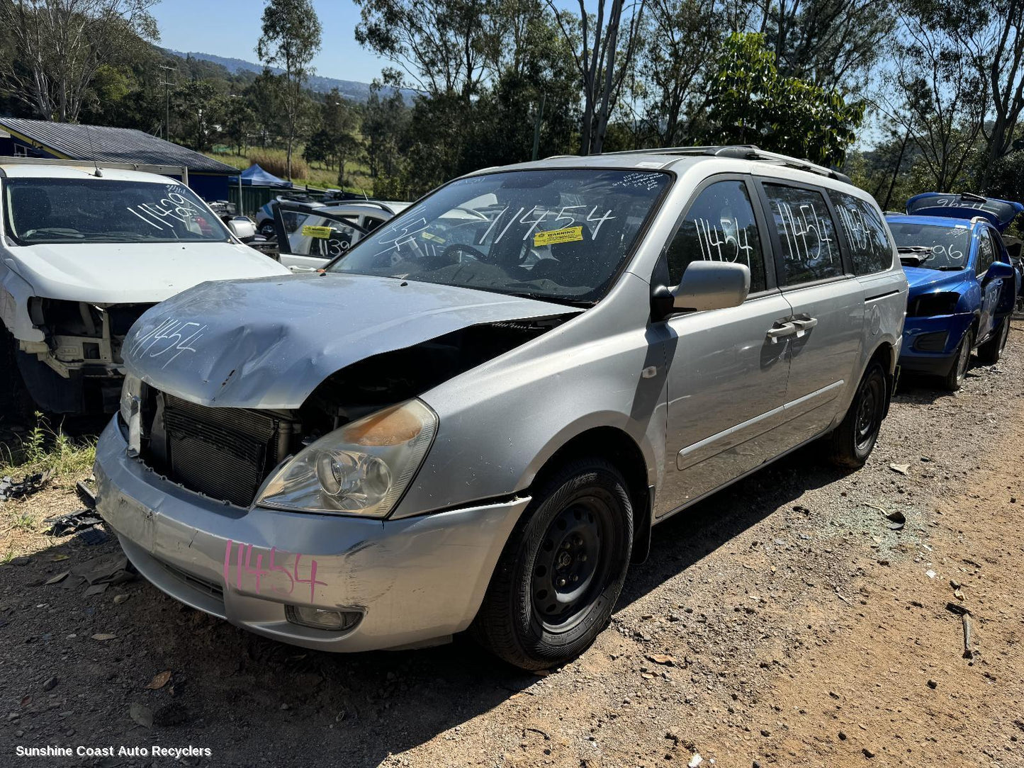 2010 Kia Carnival/grand Carnival Left Front Door