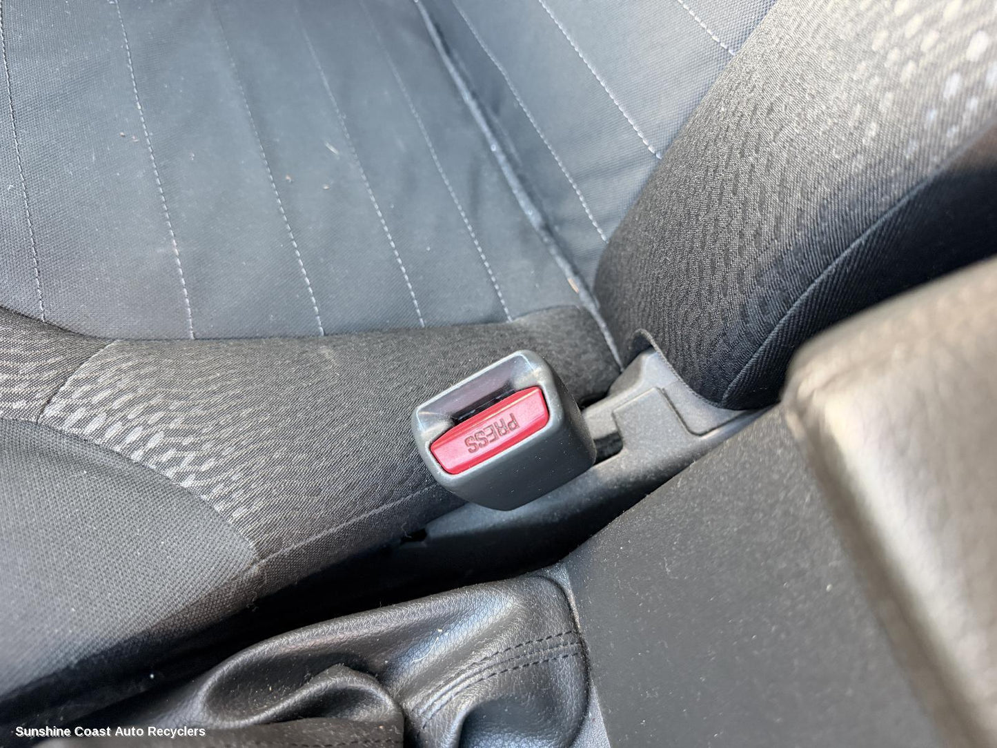 2010-2015 Nissan Navara Seatbelt Stalk