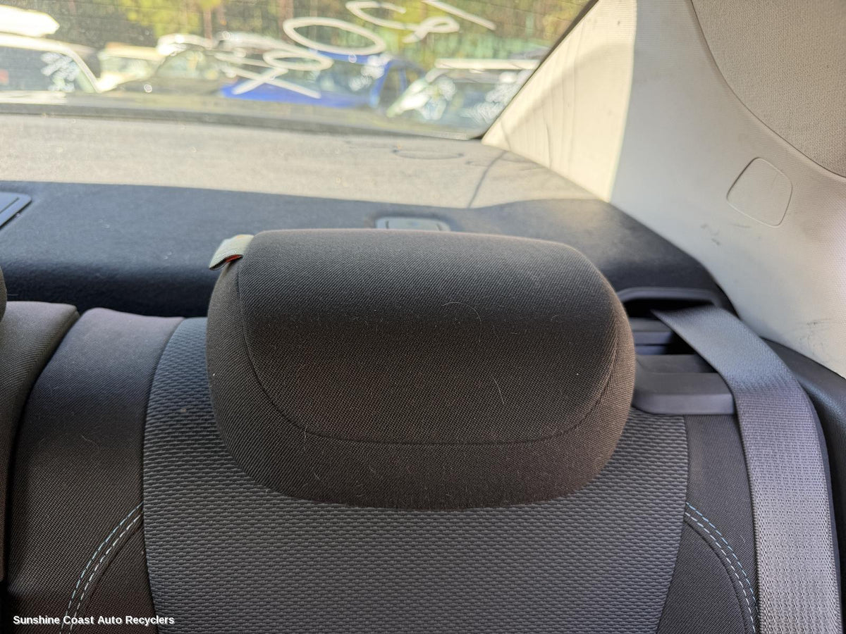 2017-2020 Holden Astra Headrest