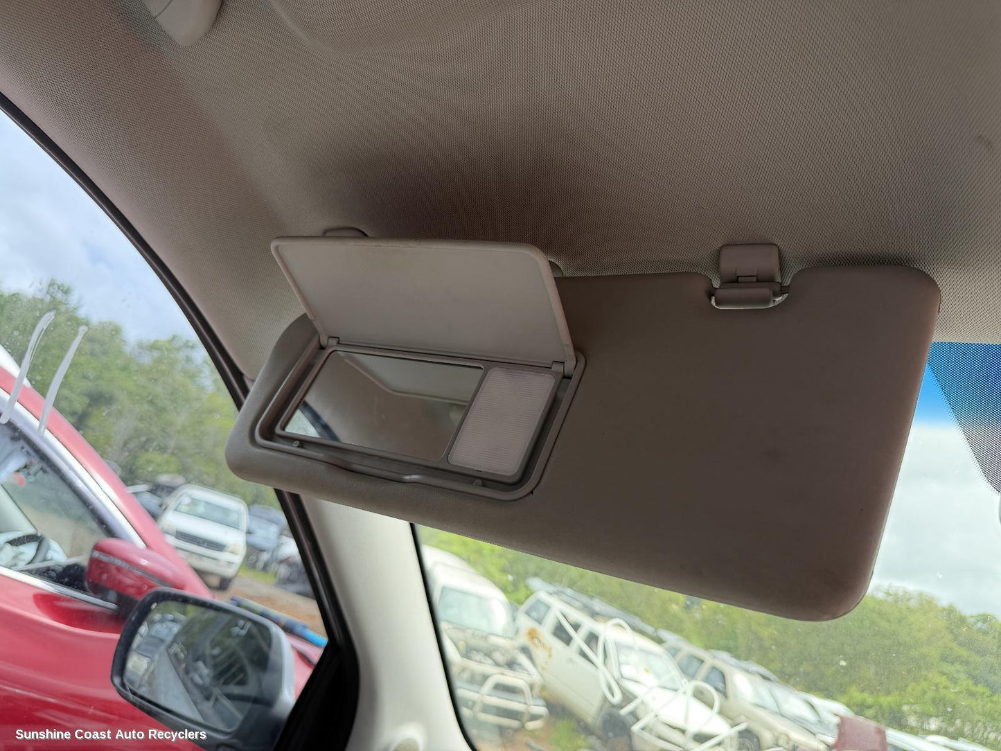 2005-2014 Kia Carnival/grand Carnival Sunvisor