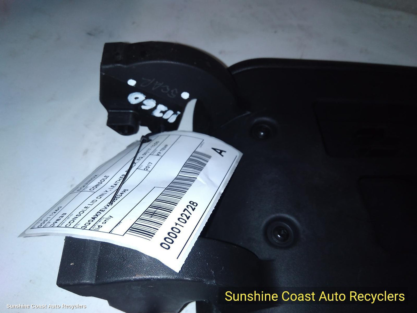 2017-2020 Holden Equinox Console