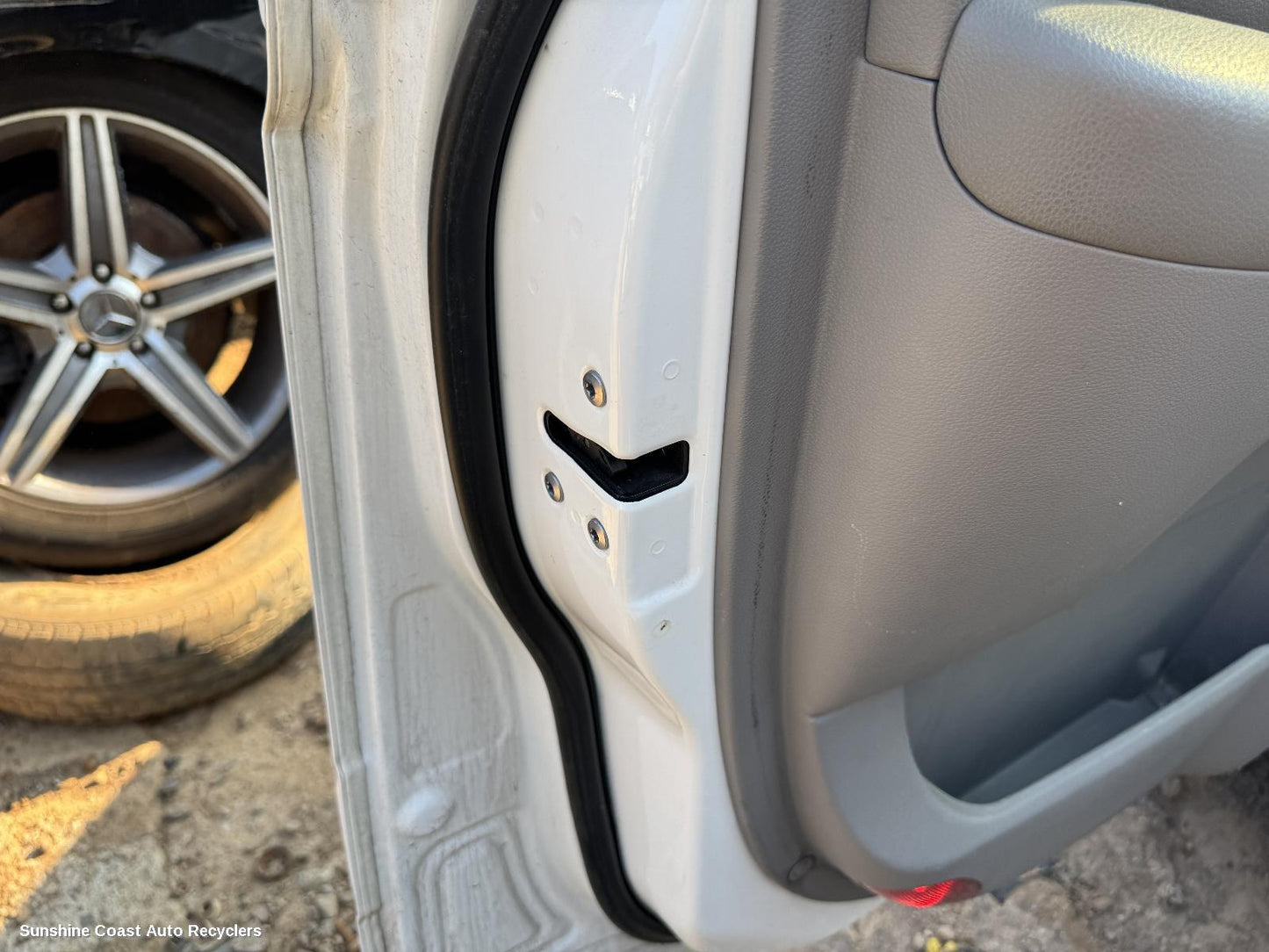 2010 Kia Carnival/grand Carnival Door Boot Gate Lock