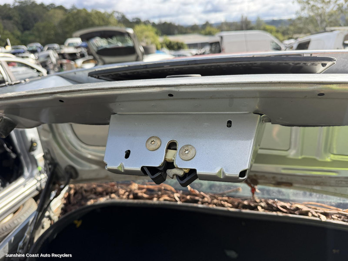 2001-2005 Ford Focus Door Boot Gate Lock