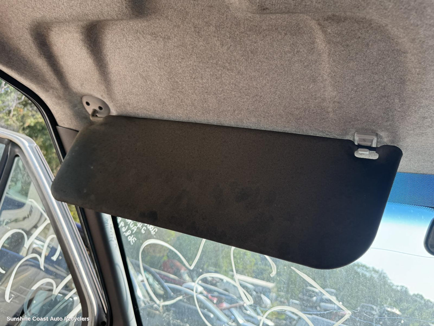 2002 Ford Transit Sunvisor