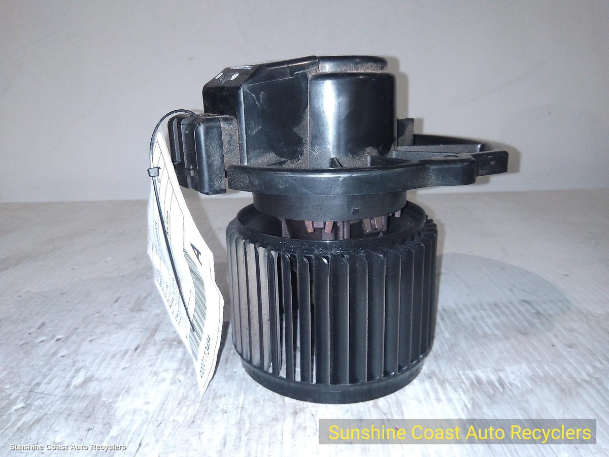 2016-2023 Mazda Cx9 Heater Fan Motor