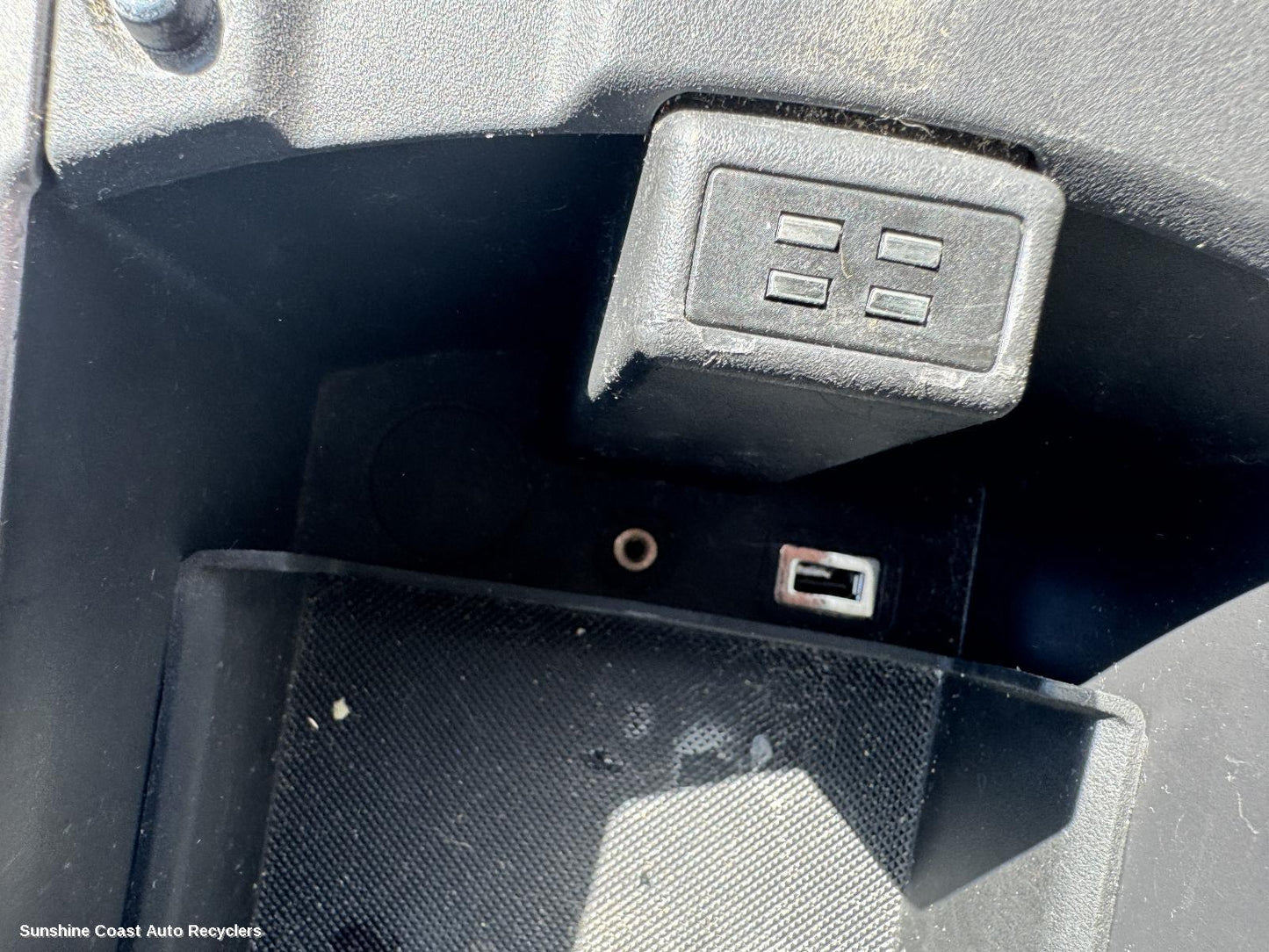 2015 Ford Kuga Misc Switch Relay