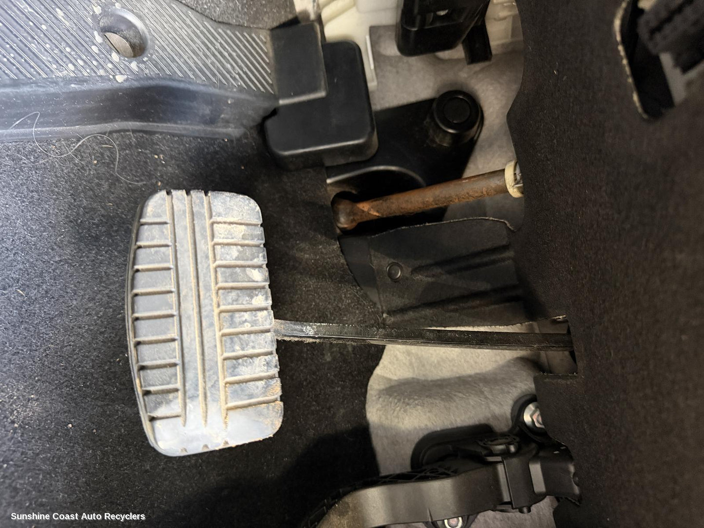 2009-2012 Mitsubishi Outlander Pedal Assembly