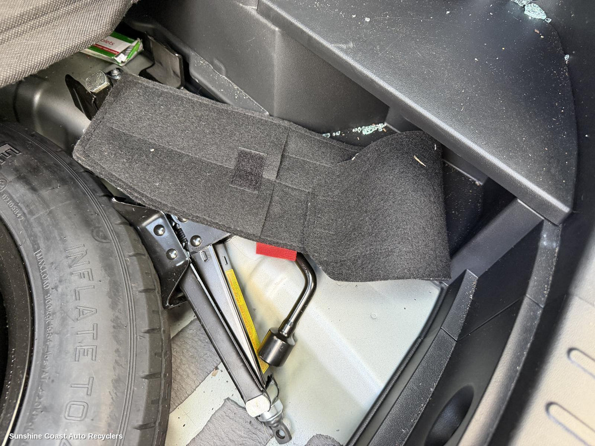 2021-2026 Hyundai Tucson Jack Tool Kit