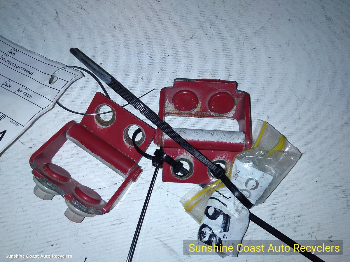 2000-2005 Kia Rio Bootlid Tgate Hinge