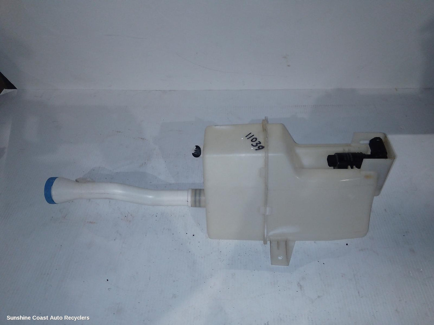 2017-2025 Mg Zs Washer Bottle