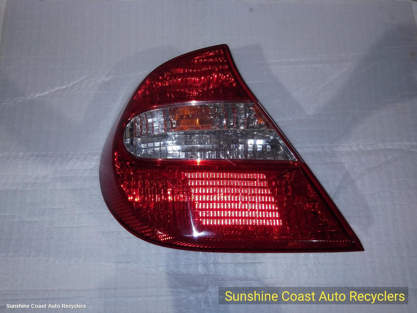 2003 Toyota Camry Left Taillight
