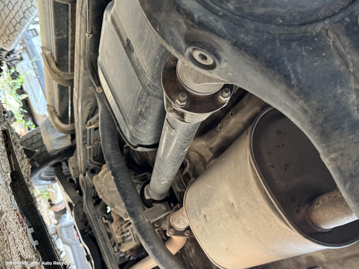 2009-2015 Mitsubishi Triton Rear Drive Shaft