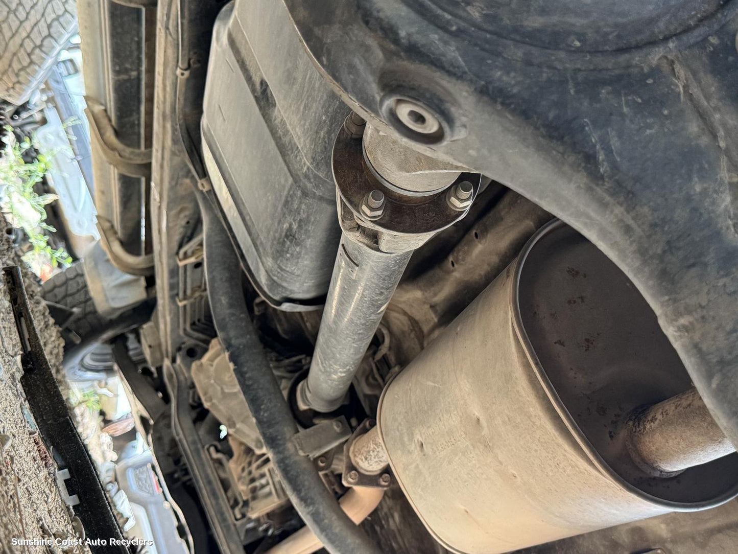 2009-2015 Mitsubishi Triton Rear Drive Shaft